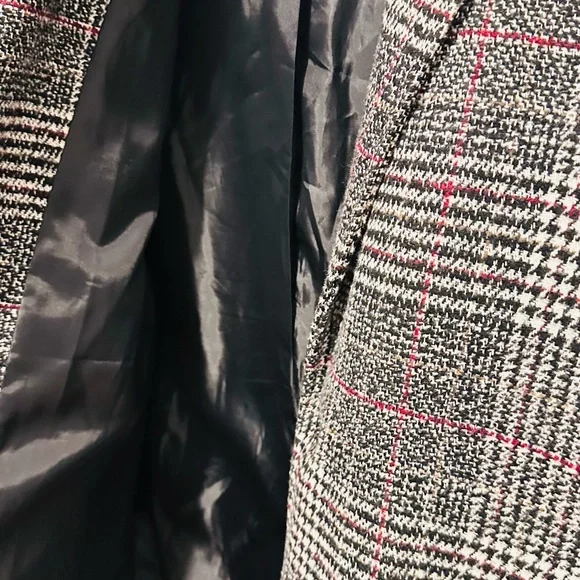 Unisex Houndstooth Pattern Black and White. - Picture 12 of 13